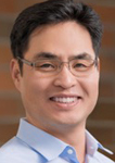 Youngsuk Kim headshot